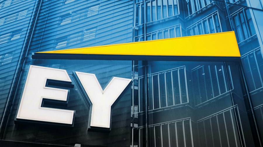 EY wants  EY Baghdad Tax Global Compliance and Reporting Graduate Program