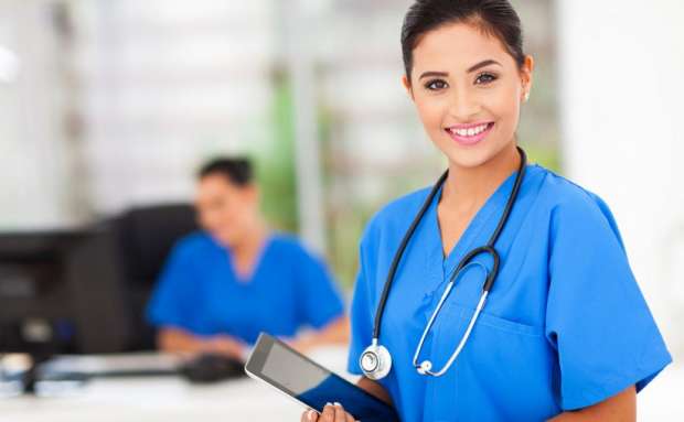 مطلوب للعمل اخصائى تمريض بكبرى العيادات التجميليه بالسعوديه