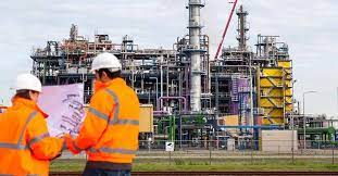 مطلوب للعمل مهندسين كيميائين  بإحدى شركات البترول بمنطقة البريقة بدولة ليبيا